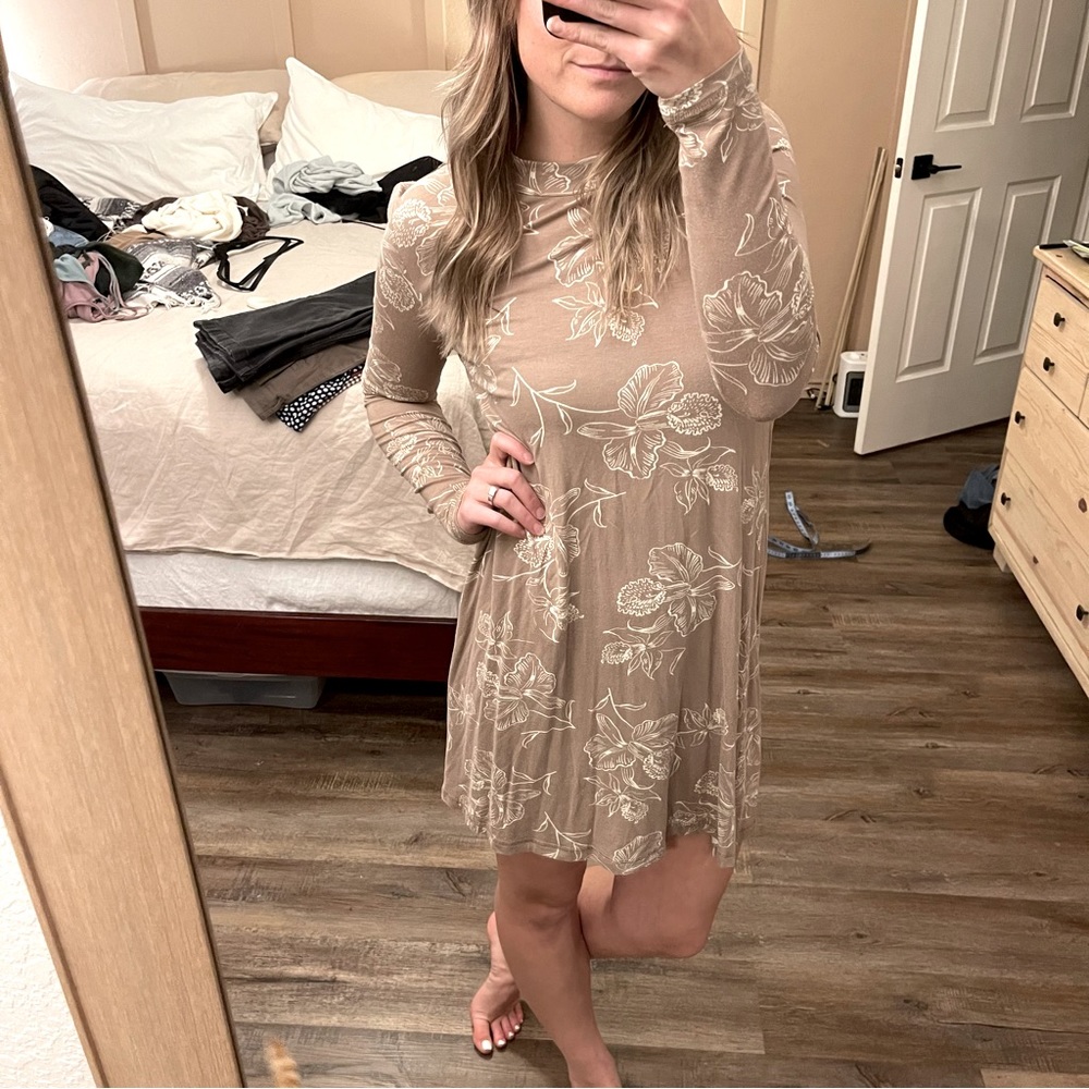 O’Neil Tan Floral Long sleeve dress